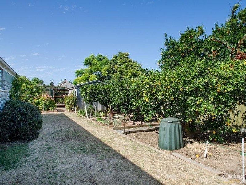 6a Benny Crescent, South Brighton SA 5048