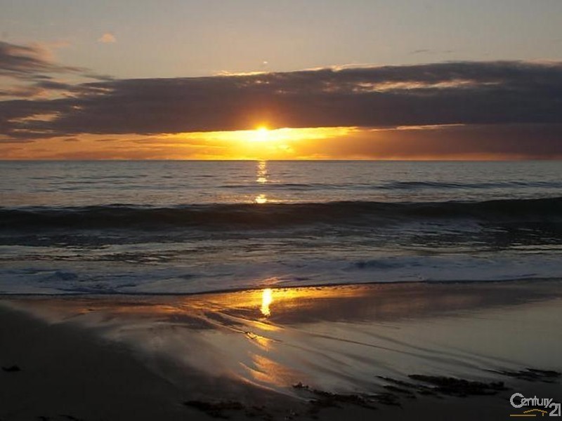 12 Esplanade, Christies Beach SA 5165