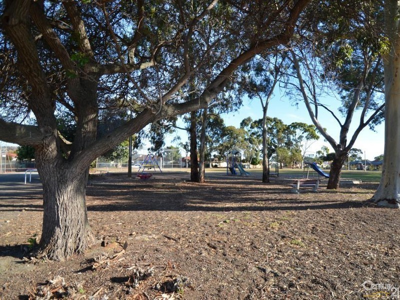 1 Wyndham Street, Warradale SA 5046