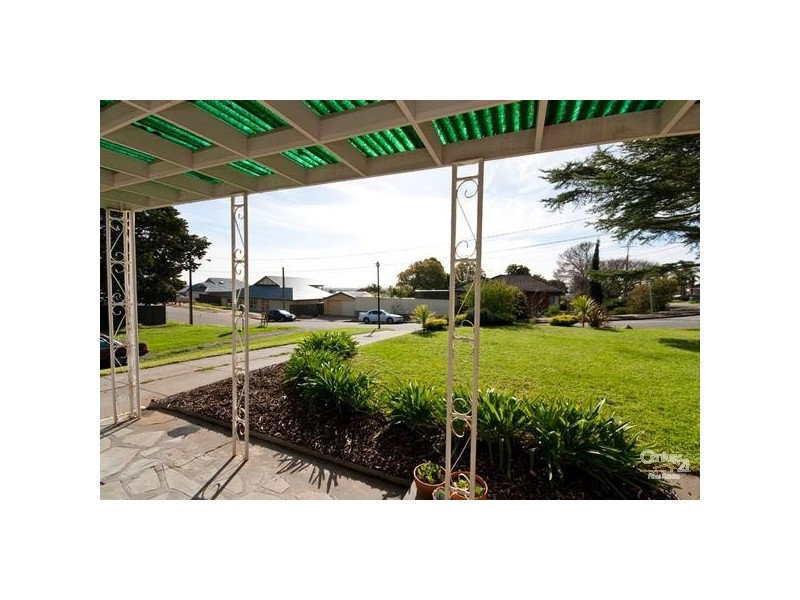18 James Street, Darlington SA 5047