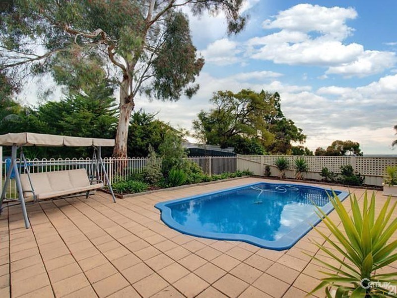 1 Kara Road, Seaview Downs SA 5049