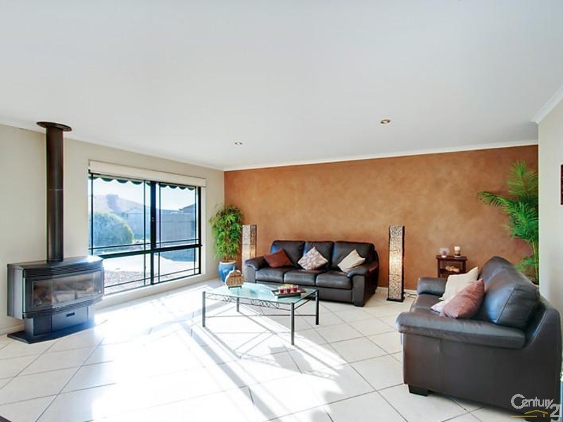 4 Brampton Court, Hallett Cove SA 5158