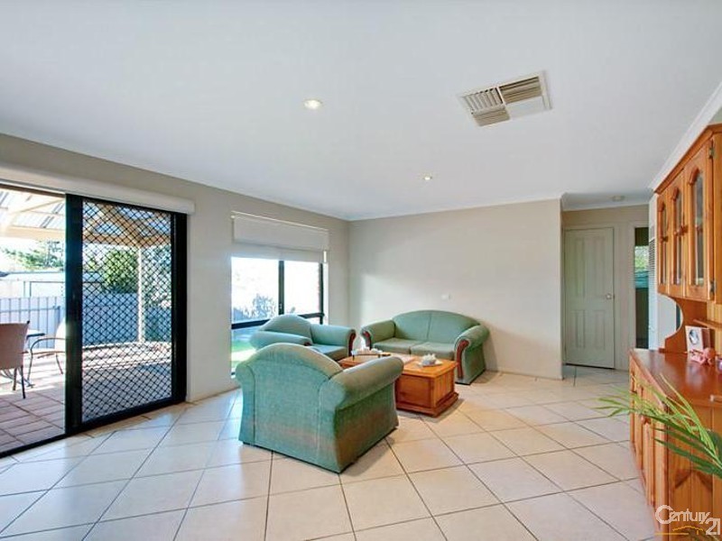 4 Brampton Court, Hallett Cove SA 5158