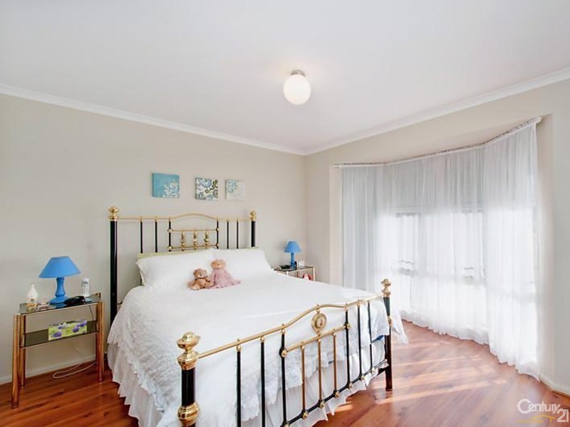 4 Brampton Court, Hallett Cove SA 5158