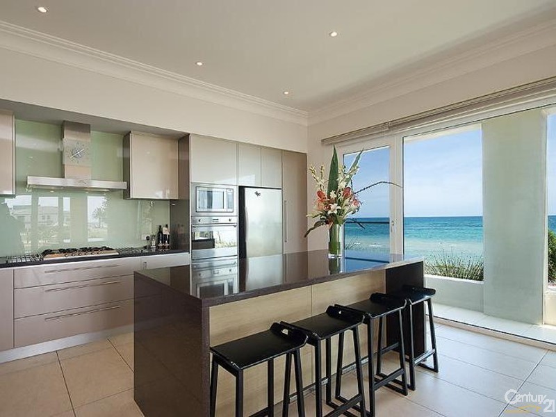 101 Esplanade, Hove SA 5048