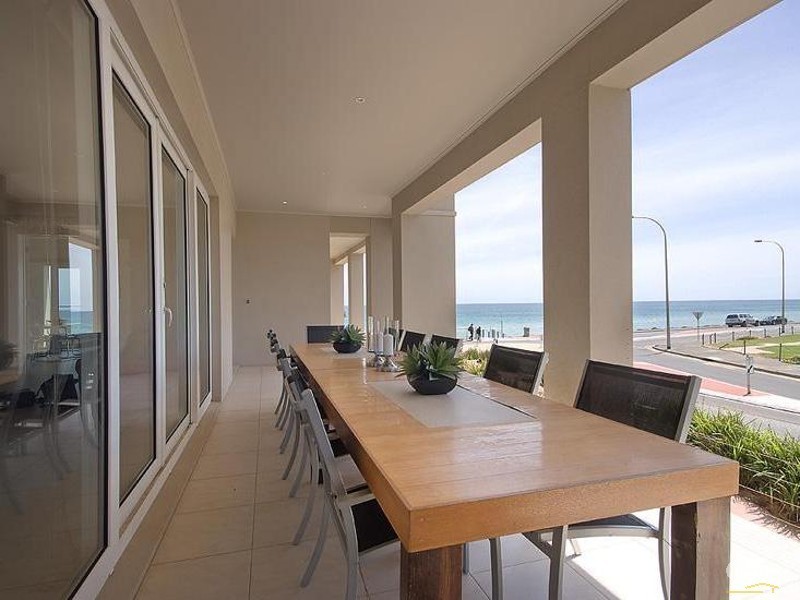 101 Esplanade, Hove SA 5048