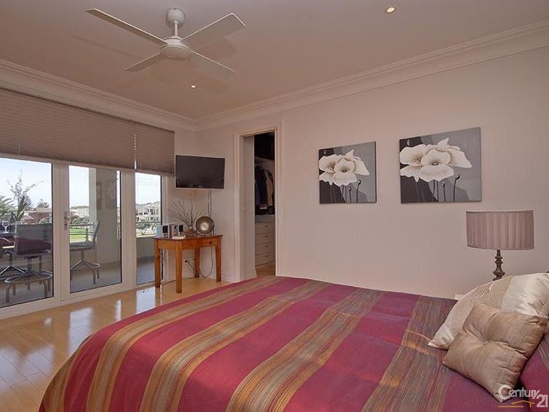 101 Esplanade, Hove SA 5048