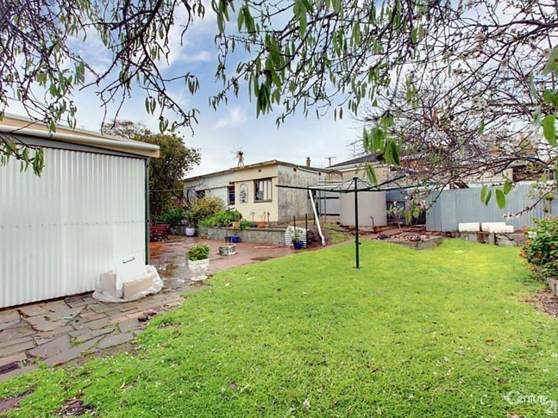 64 Newland Avenue, Marino SA 5049