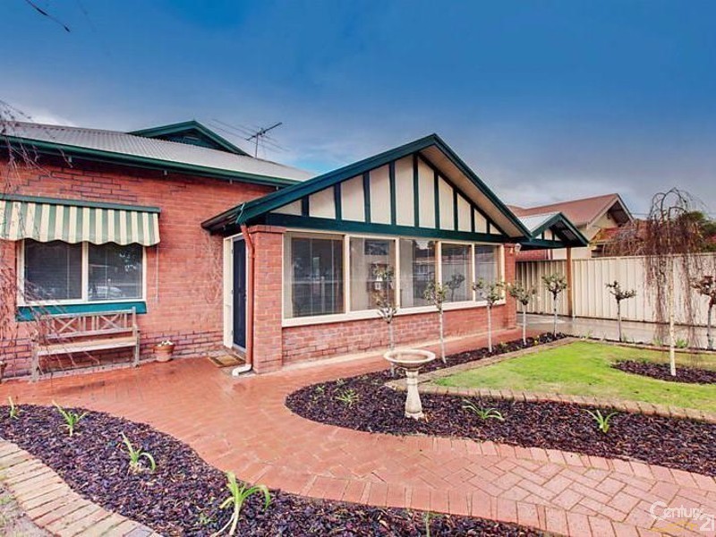 10 Oraston Avenue, Brighton SA 5048