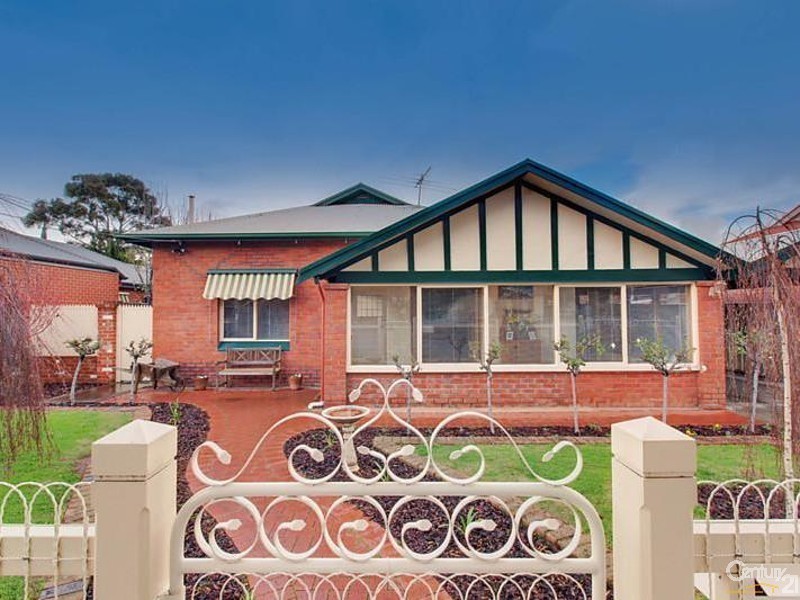 10 Oraston Avenue, Brighton SA 5048