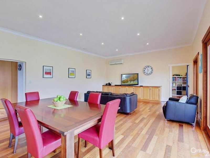 10 Oraston Avenue, Brighton SA 5048