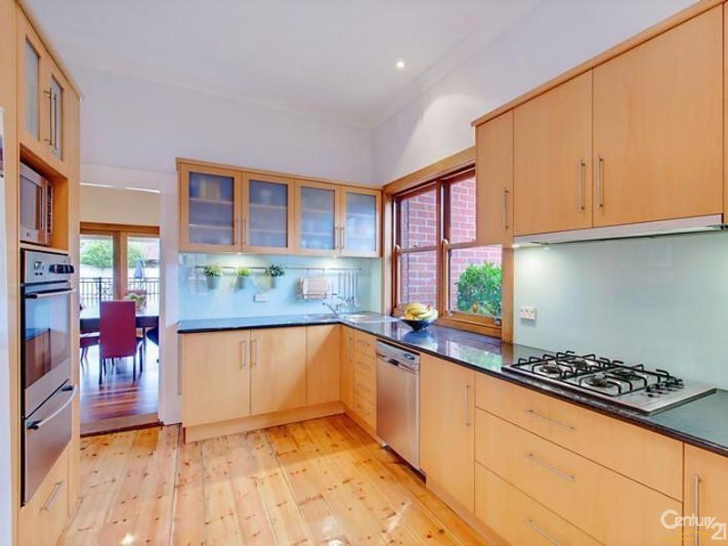 10 Oraston Avenue, Brighton SA 5048