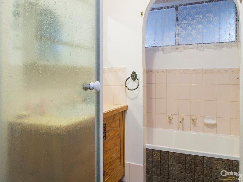 4 Pavana Avenue, Hallett Cove SA 5158