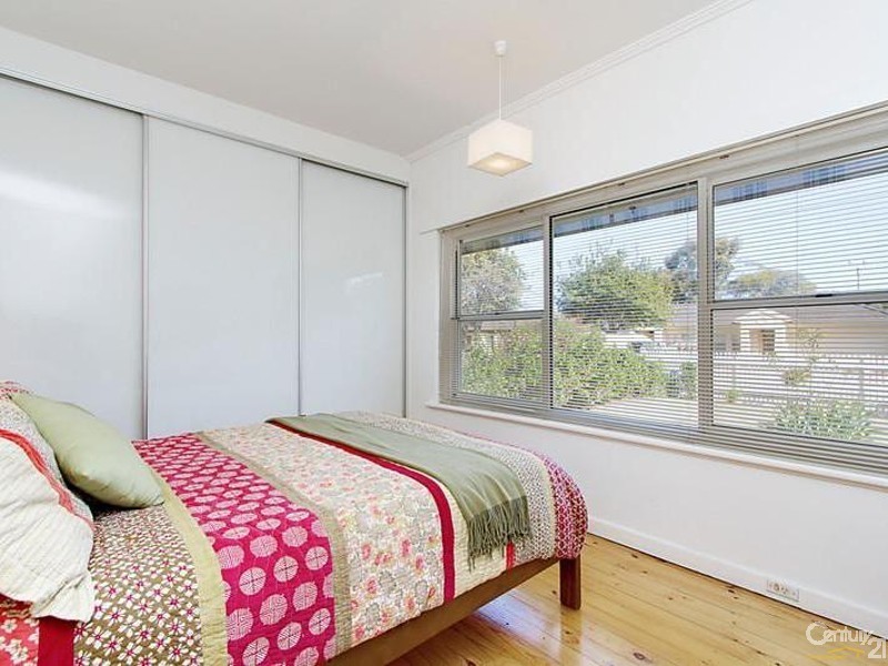 5 Roberts Street, Brighton SA 5048