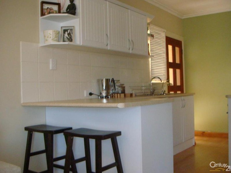 2/1 Barnett Terrace, Seacliff Park SA 5049