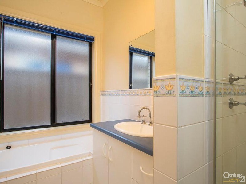 33 Dalkeith Avenue, Dover Gardens SA 5048