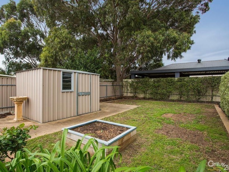 33 Dalkeith Avenue, Dover Gardens SA 5048