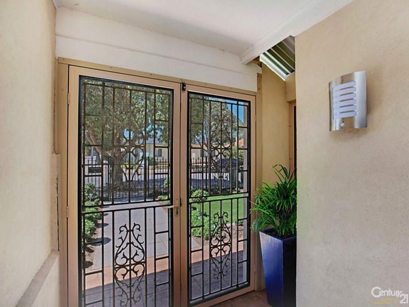 8  Oraston Avenue, Brighton SA 5048