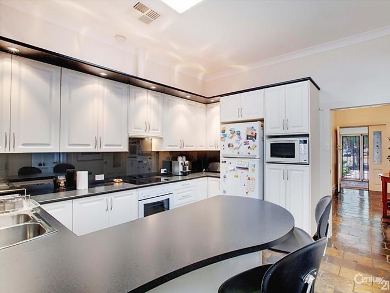 8  Oraston Avenue, Brighton SA 5048