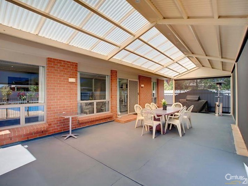 8  Oraston Avenue, Brighton SA 5048