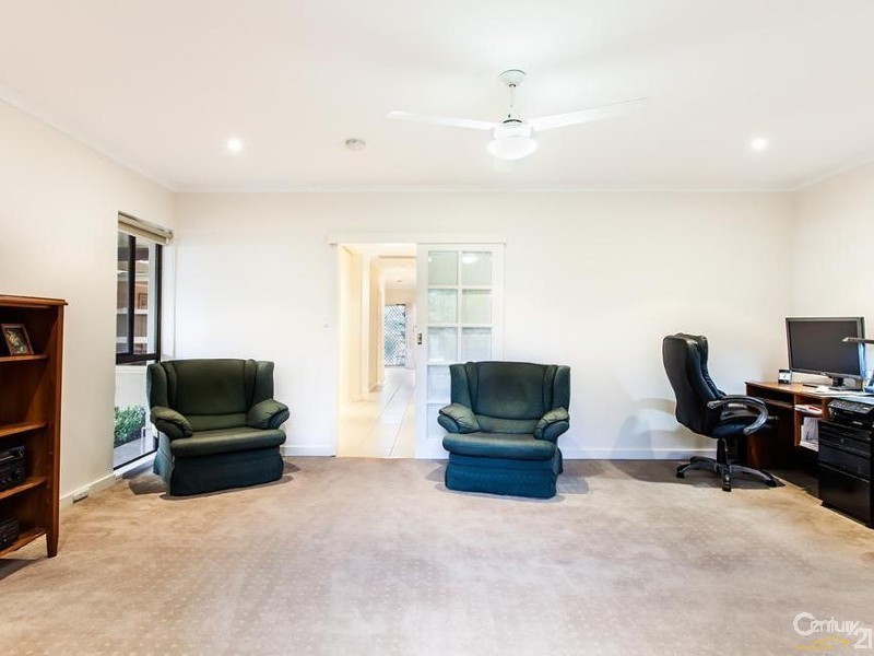 9 Mann Street, Seacliff Park SA 5049