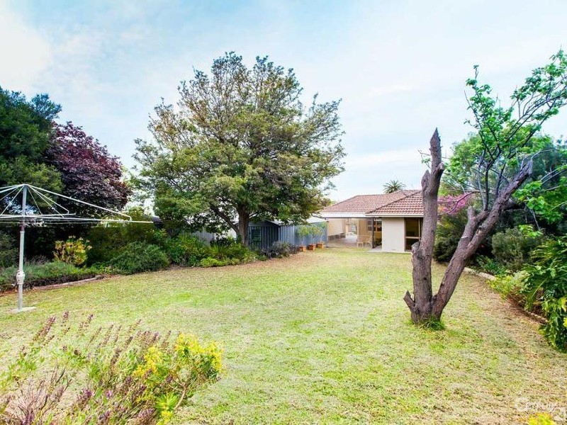 9 Mann Street, Seacliff Park SA 5049