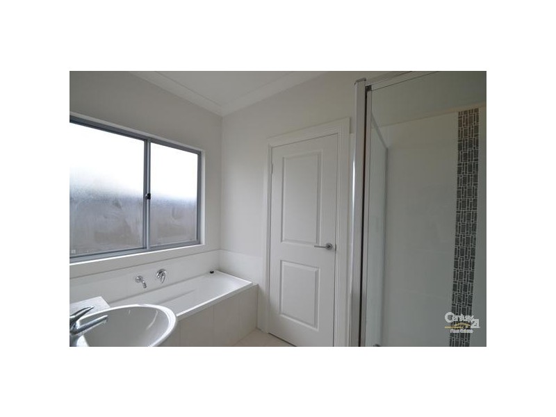 7 Ross Street    formerly PITT ST, Seacombe Gardens SA 5047