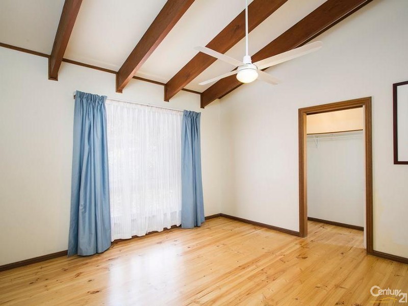 17 Wandana Avenue, Seaview Downs SA 5049