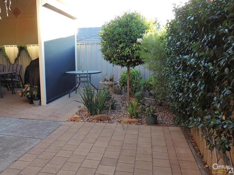 8/98 Woodend Road, Trott Park SA 5158