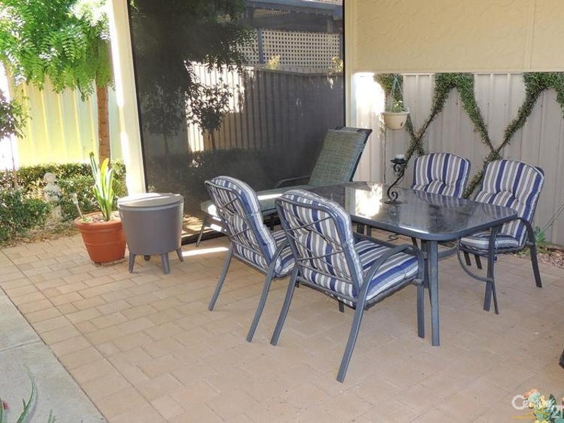 8/98 Woodend Road, Trott Park SA 5158