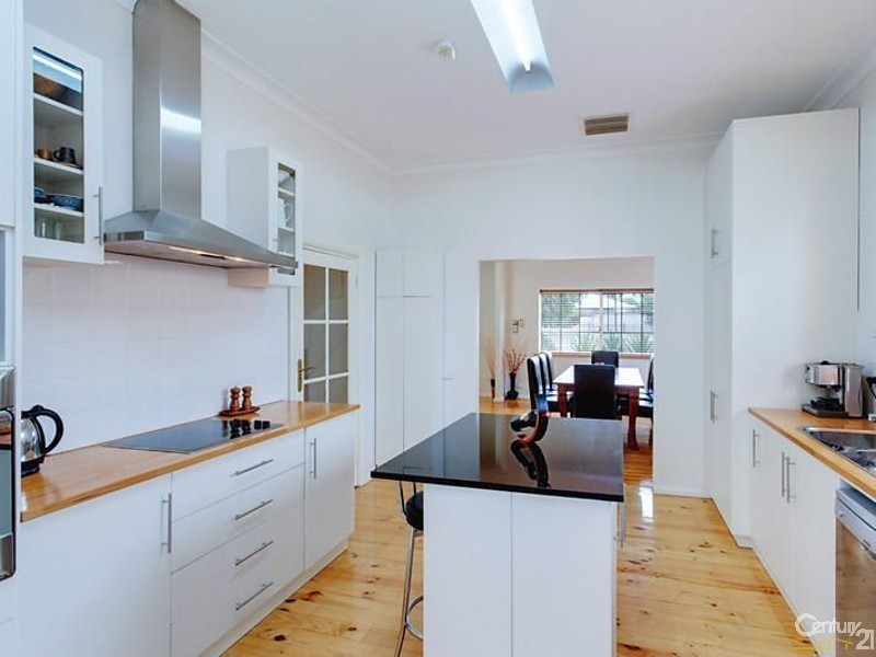 17 Surf Street, South Brighton SA 5048