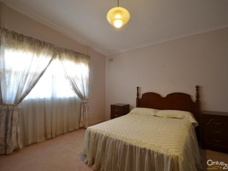 18 Calum Grove, Seacombe Heights SA 5047