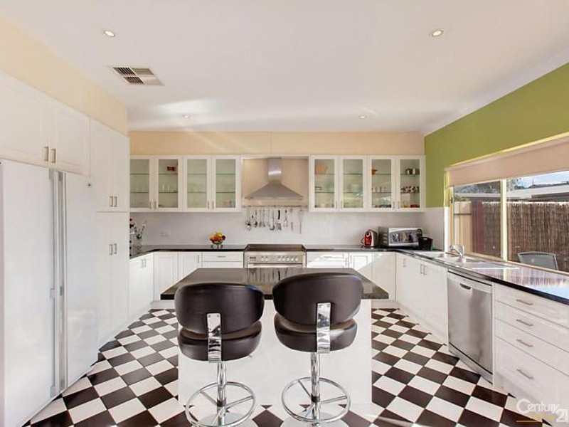 1 Neston Avenue, North Plympton SA 5037