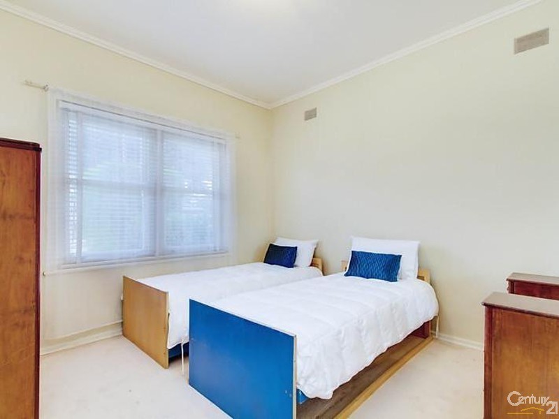 12 Nickels Avenue, Park Holme SA 5043