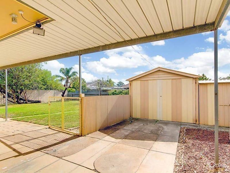 12 Nickels Avenue, Park Holme SA 5043