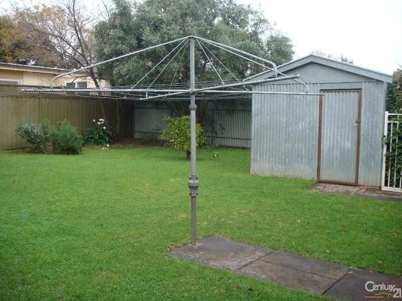 5 Cook Crescent, Warradale SA 5046