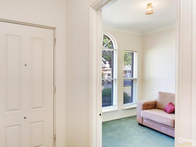 1/8 Jetty Road, Brighton SA 5048