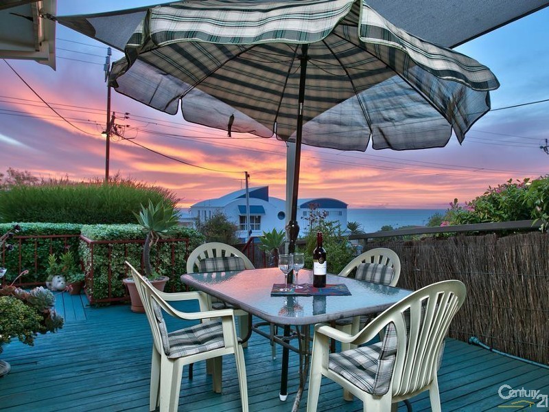 10 Kooraweera Street, Hallett Cove SA 5158