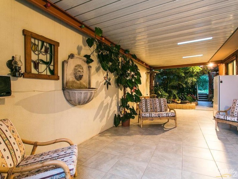 10 Kooraweera Street, Hallett Cove SA 5158