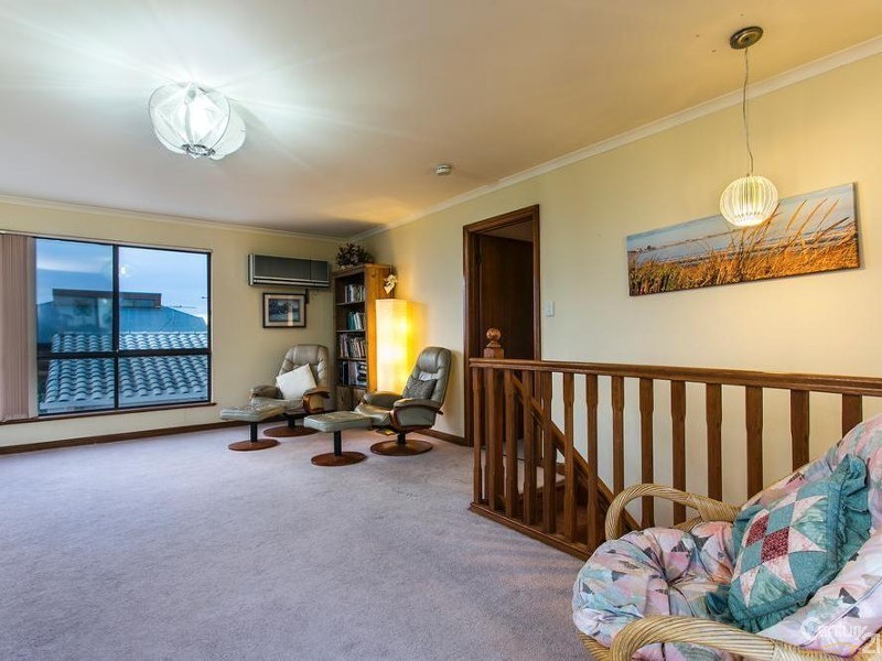 10 Kooraweera Street, Hallett Cove SA 5158