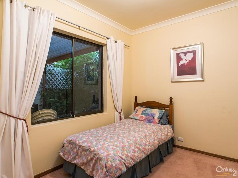 10 Kooraweera Street, Hallett Cove SA 5158