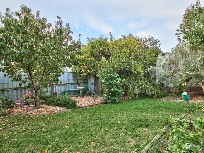 10 Kooraweera Street, Hallett Cove SA 5158