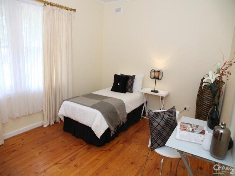 5 Galloway Road, Christies Beach SA 5165
