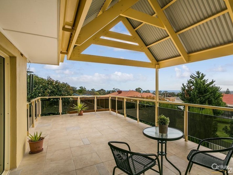 2 Cleve Street, Seaview Downs SA 5049