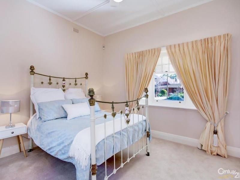 12 St Peters Street, Glenelg East SA 5045