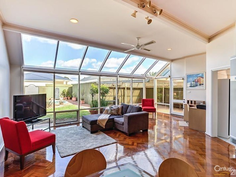12 St Peters Street, Glenelg East SA 5045