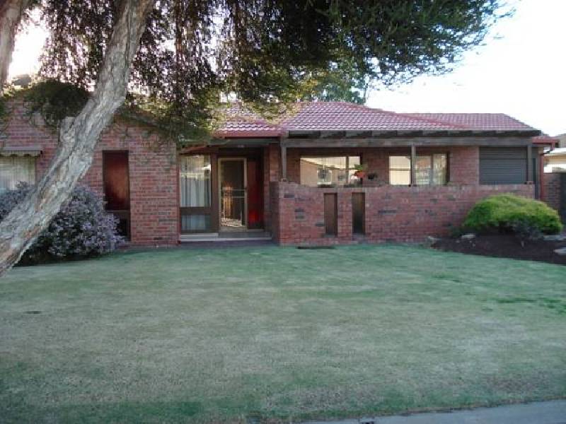 21 Newcombe Avenue, West Lakes Shore SA 5020