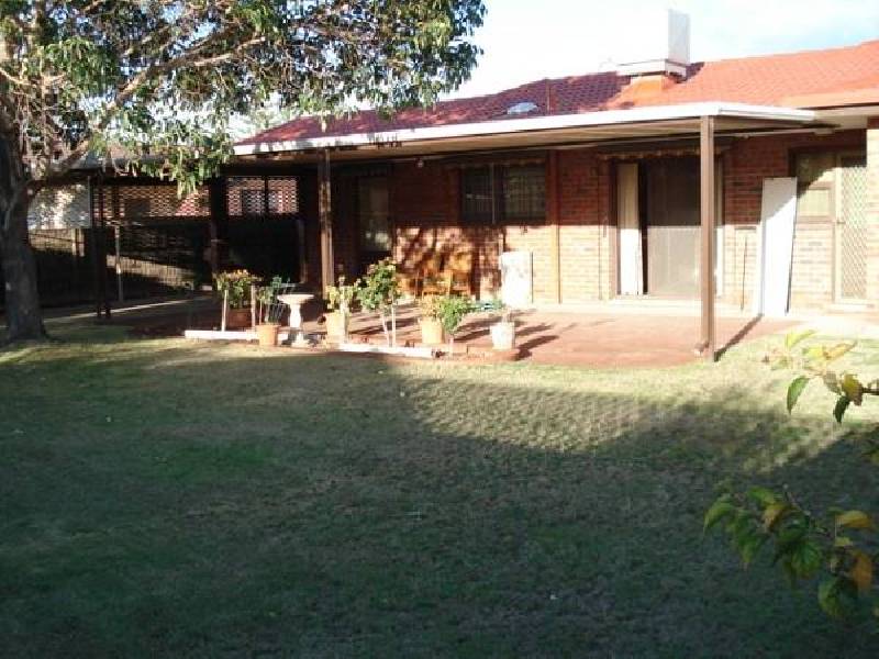 21 Newcombe Avenue, West Lakes Shore SA 5020