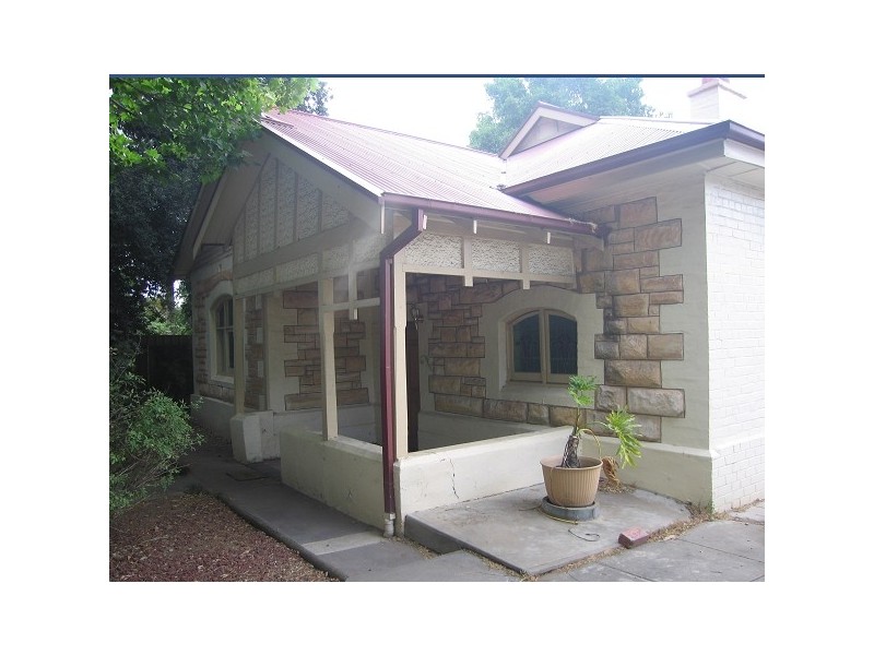 64 Seventh Avenue, St Peters SA 5069