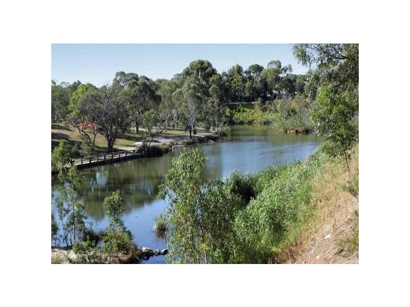 64 Seventh Avenue, St Peters SA 5069